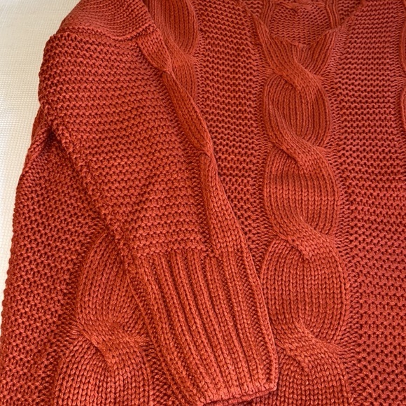 Sweet Generis woman’s Cable Knit Sweater size M-L - Picture 10 of 11